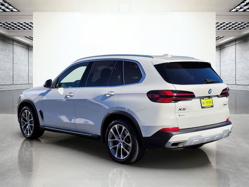 Used 2026 BMW X5 xDrive40i AWD/4WD image 9