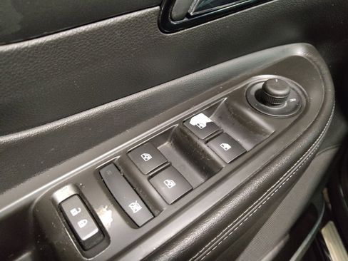 Used 2018 Buick Encore Preferred image 27