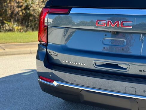 New 2026 GMC Yukon Elevation image 14