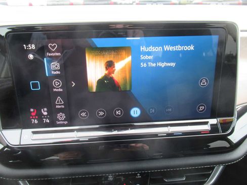 Used 2024 Volkswagen Atlas SE image 33