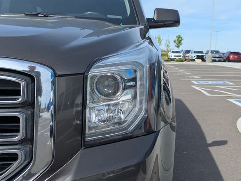 Used 2019 GMC Yukon XL SLT image 46