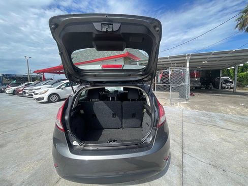 Used 2016 Ford Fiesta SE FWD image 12