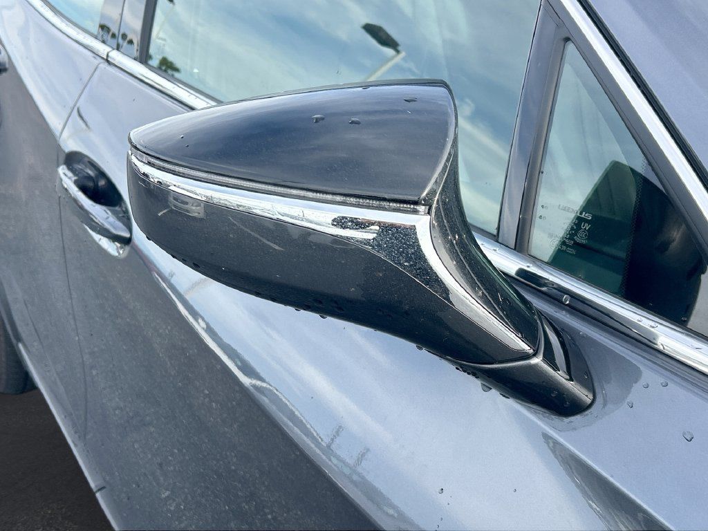 Used 2024 Lexus UX 250h F Sport FWD image 11