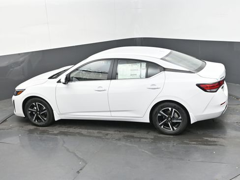 New 2025 Nissan Sentra SV w/ All-Weather Package image 34