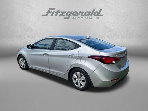 Used 2016 Hyundai Elantra SE FWD image 7