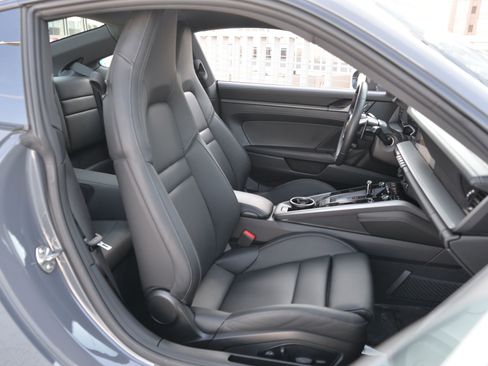 Certified 2025 Porsche 911 Carrera image 19