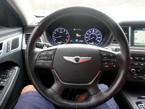 Used 2015 Hyundai Genesis 5.0 image 35