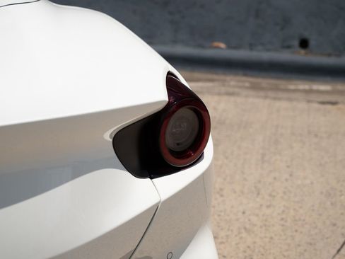 Used 2023 Ferrari Portofino M RWD image 26