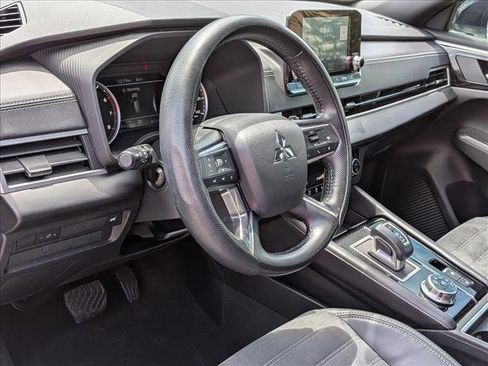 Used 2022 Mitsubishi Outlander SEL Black Edition FWD image 24