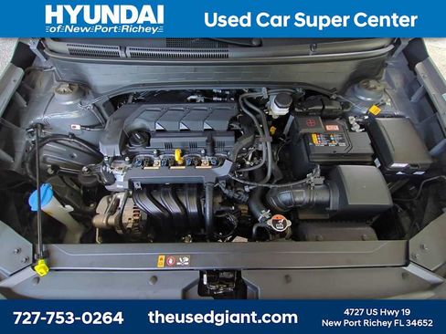 Used 2024 Hyundai Venue Limited FWD image 13