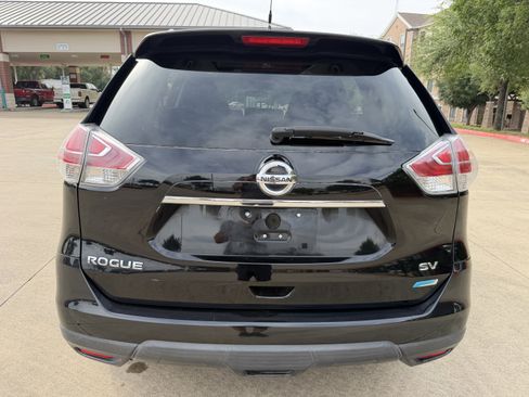 Used 2014 Nissan Rogue SV w/ SV Premium Package FWD image 6