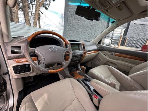 Used 2004 Lexus GX 470 AWD/4WD image 2