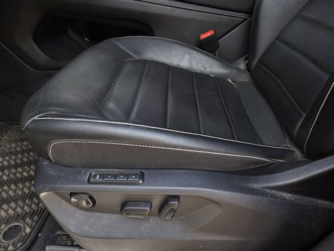 Used 2024 Volkswagen Atlas Cross Sport SEL R-Line AWD/4WD image 14