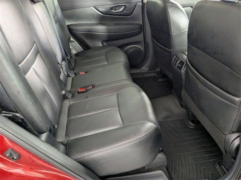 Used 2018 Nissan Rogue SL image 31
