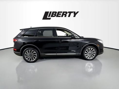 Used 2023 Lincoln Corsair Reserve w/ Equipment Group 201A image 8