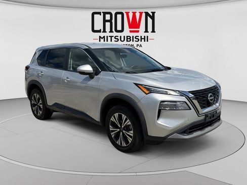 Used 2022 Nissan Rogue SV AWD/4WD image 1