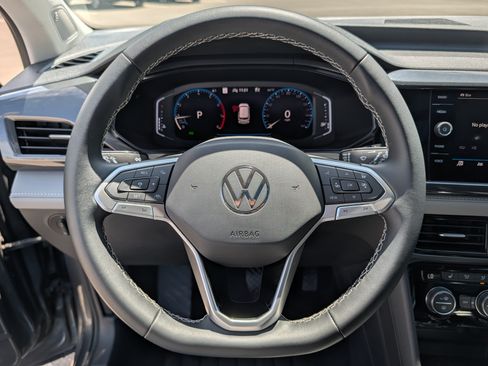 Certified 2023 Volkswagen Taos SEL AWD/4WD image 31
