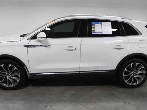 Used 2022 Lincoln Nautilus Reserve w/ Equipment Group 201A FWD image 6