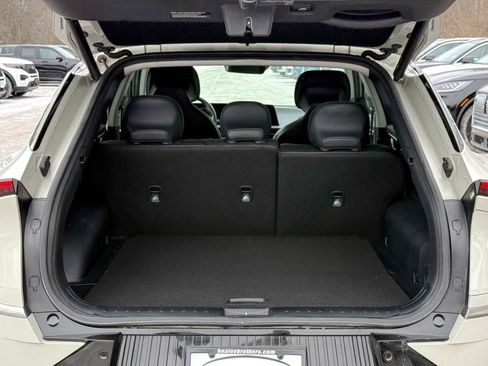 Used 2022 Kia EV6 Wind image 13