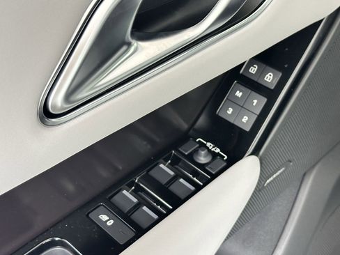 New 2026 Land Rover Range Rover Velar Dynamic SE image 20