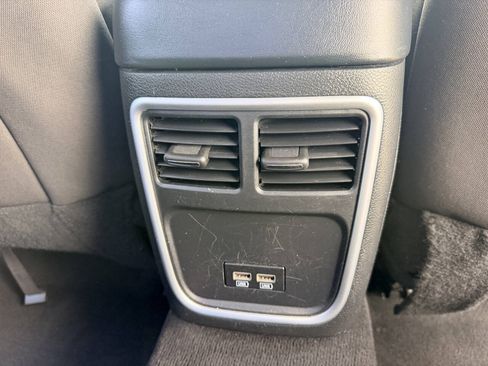 Used 2022 Dodge Charger SXT RWD image 22