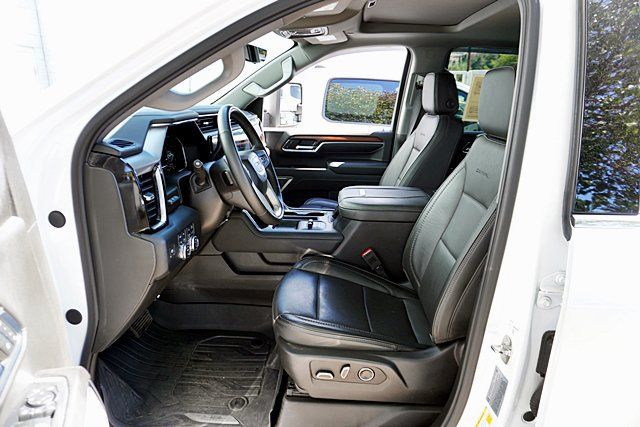 Used 2024 GMC Sierra 2500 Denali w/ Technology Package AWD/4WD image 26