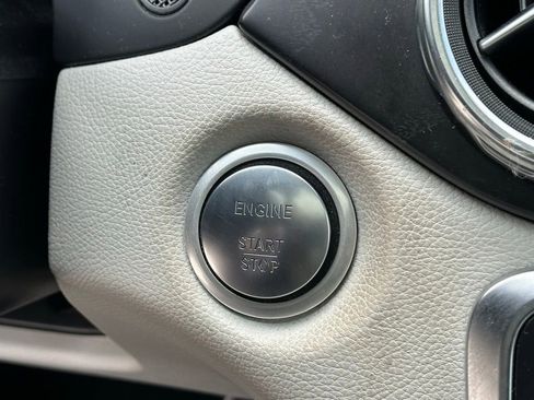 Used 2018 Mercedes-Benz GLA 250 4MATIC image 31
