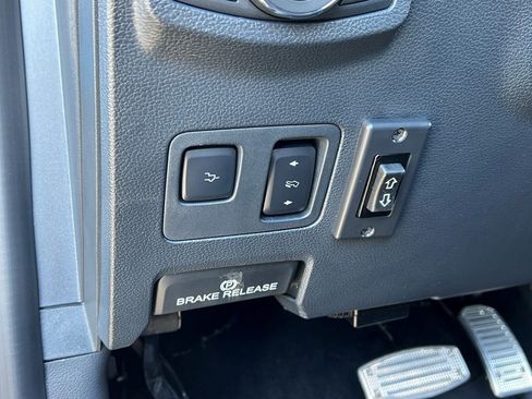 Used 2022 Ford F250 Lariat w/ Lariat Ultimate Package image 31