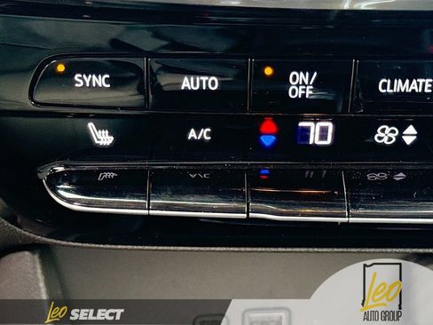 Used 2024 Buick Encore GX Avenir w/ Avenir Convenience Package FWD image 23