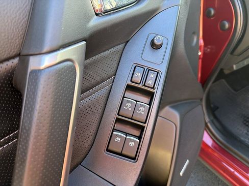Used 2017 Subaru Forester 2.5i Touring image 10