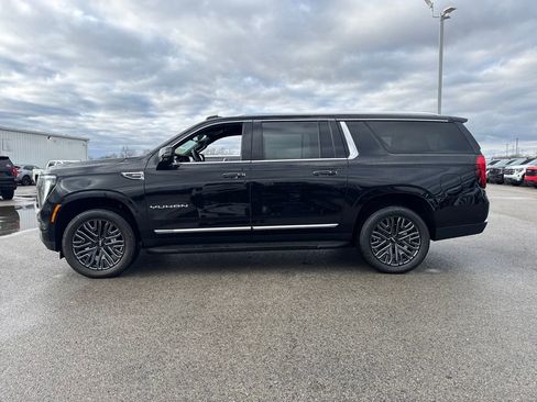 New 2026 GMC Yukon XL Elevation AWD/4WD image 3