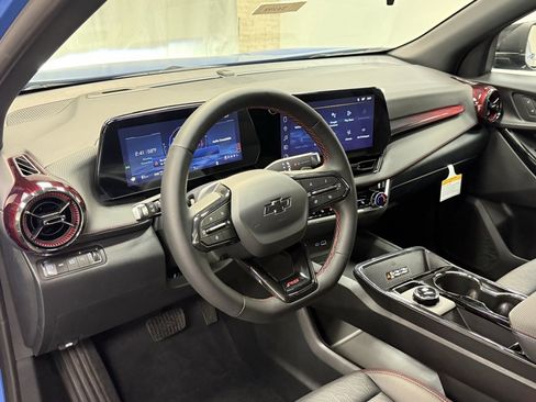 New 2026 Chevrolet Equinox RS w/ LPO, Floor Liner Package image 26