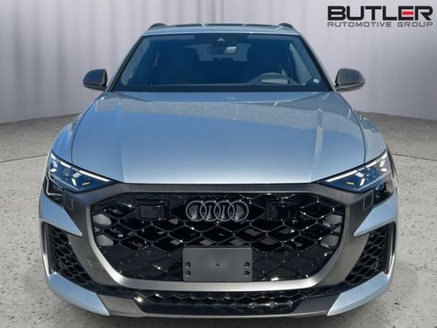 Used 2025 Audi RS Q8 performance image 2