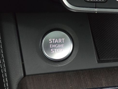 Used 2023 Audi Q5 2.0T Prestige w/ Prestige Package image 23