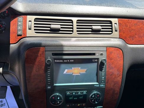 Used 2014 Chevrolet Tahoe LTZ RWD image 22