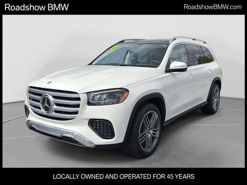 Used 2024 Mercedes-Benz GLS 450 4MATIC image 1