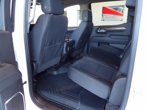Used 2023 Chevrolet Silverado 1500 RST image 17