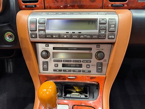 Used 2006 Lexus SC 430 Convertible RWD image 41