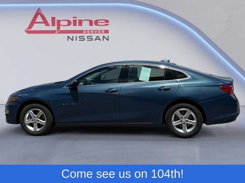Used 2024 Chevrolet Malibu LT FWD image 2