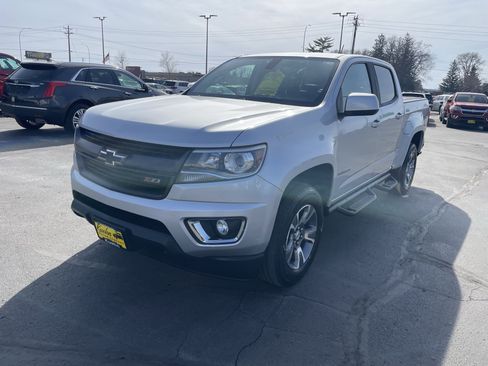 Used 2017 Chevrolet Colorado Z71 AWD/4WD image 4