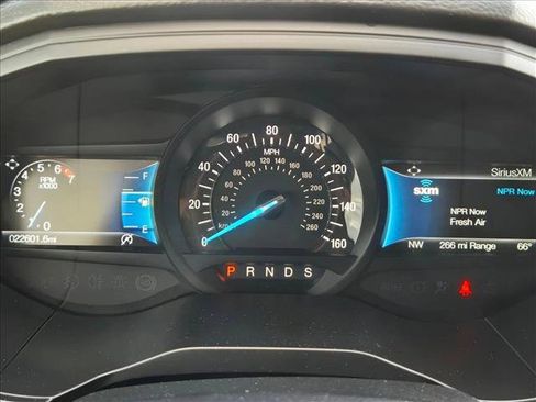 Used 2022 Ford Edge SEL w/ Convenience Package image 11