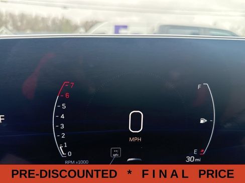 Used 2024 Cadillac XT4 Sport AWD/4WD image 3