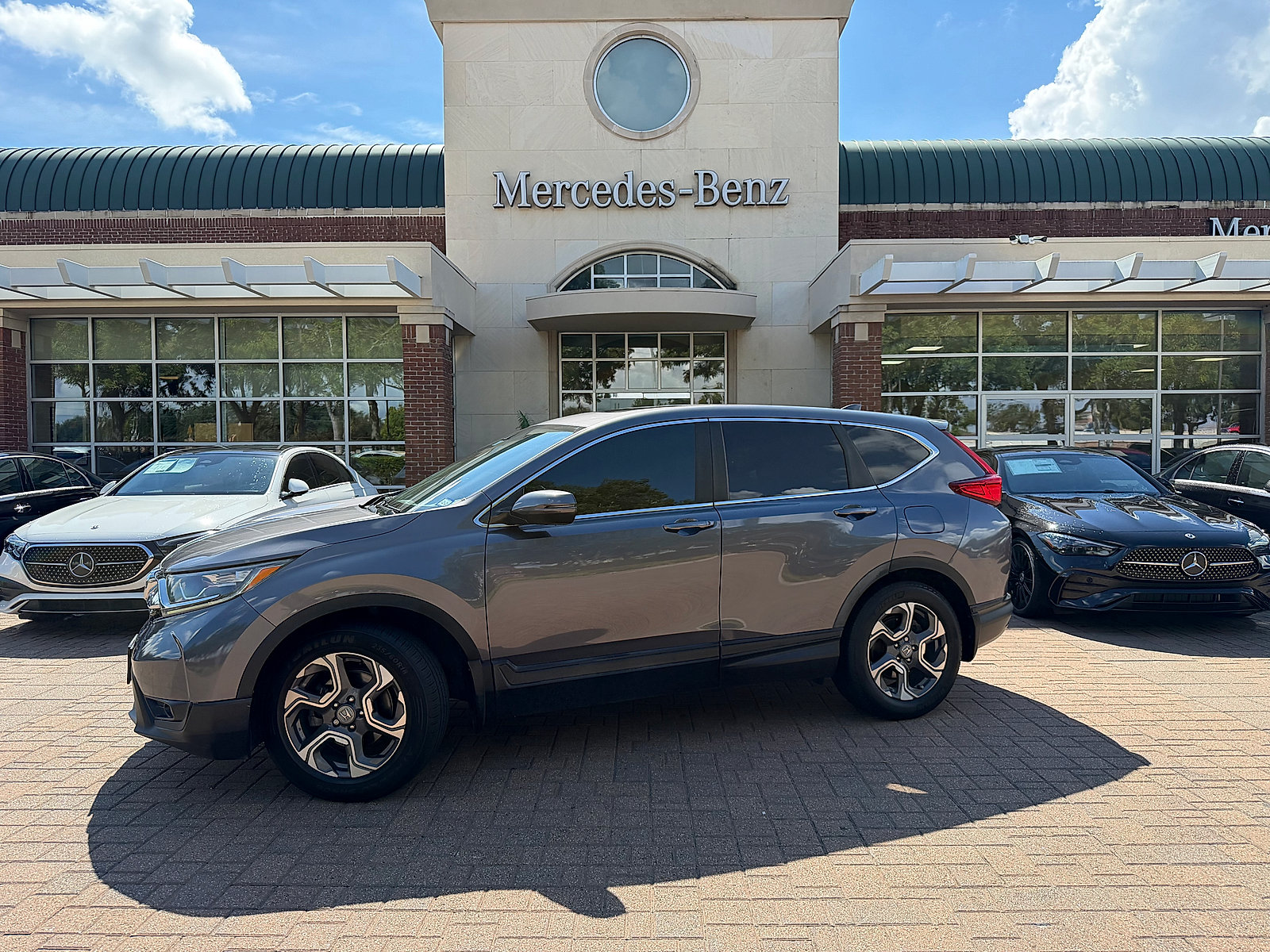 Used 2018 Honda CR-V EX-L image 2