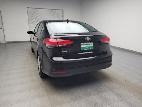 Used 2017 Kia Forte LX FWD image 6
