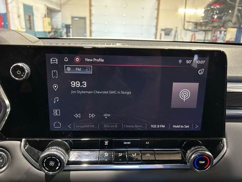 Used 2024 GMC Canyon Elevation w/ Trailering Package RWD image 27