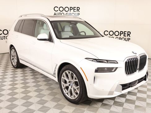 Used 2023 BMW X7 xDrive40i w/ Premium Package image 1