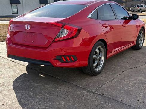 Used 2018 Honda Civic LX image 2