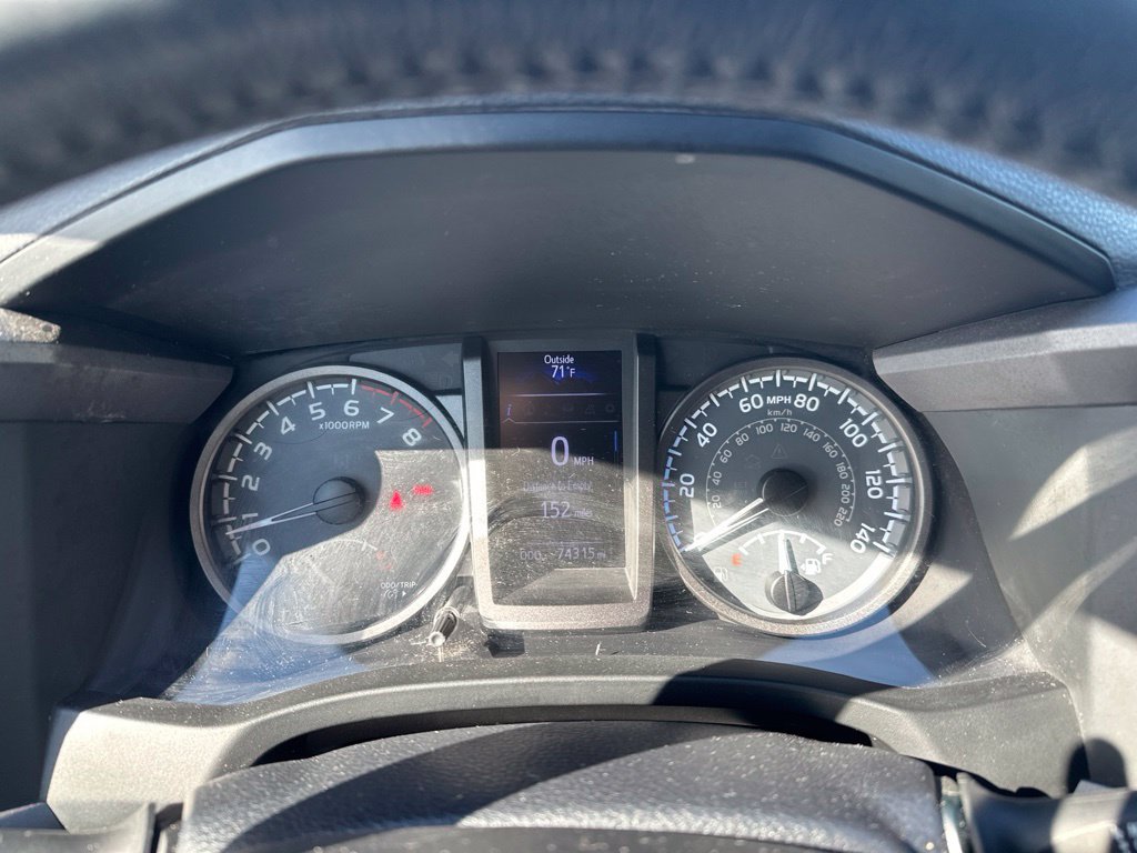 Used 2019 Toyota Tacoma TRD Sport AWD/4WD image 26