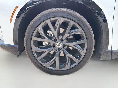 Used 2025 Toyota Crown Signia w/ Advanced Technology Package AWD/4WD image 41