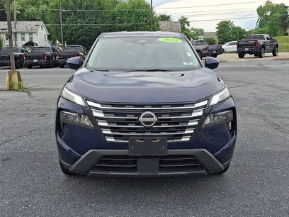 Used 2025 Nissan Rogue SV
